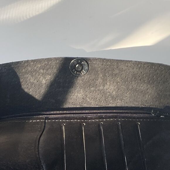 Vintage 70's Black LeatherTooled Embossed Long Wallet Boho South Western Mirror - Picture 9 of 16